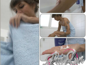 KaitySun Porno Video: Bodylotion am ganzen Körper!